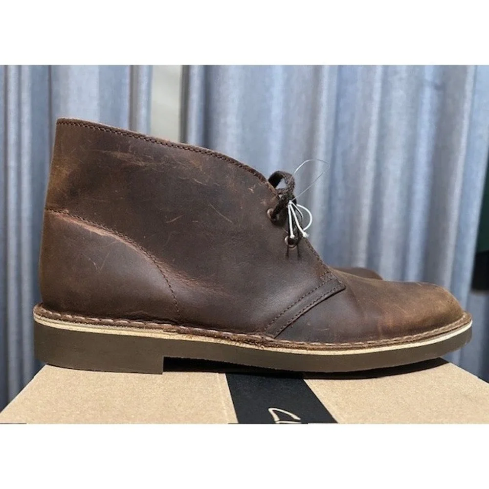 NIB Clark's Men Bushacre 2 Beeswax Chocolate Brown Chukka Boot Western Preppy 8